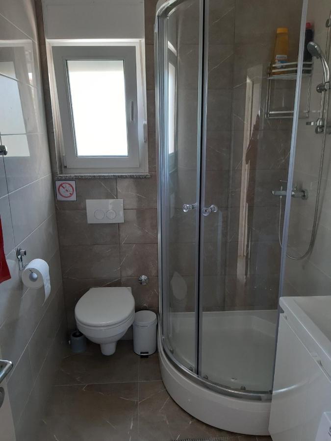 Gita Apartmani Čižići Eksteriør billede