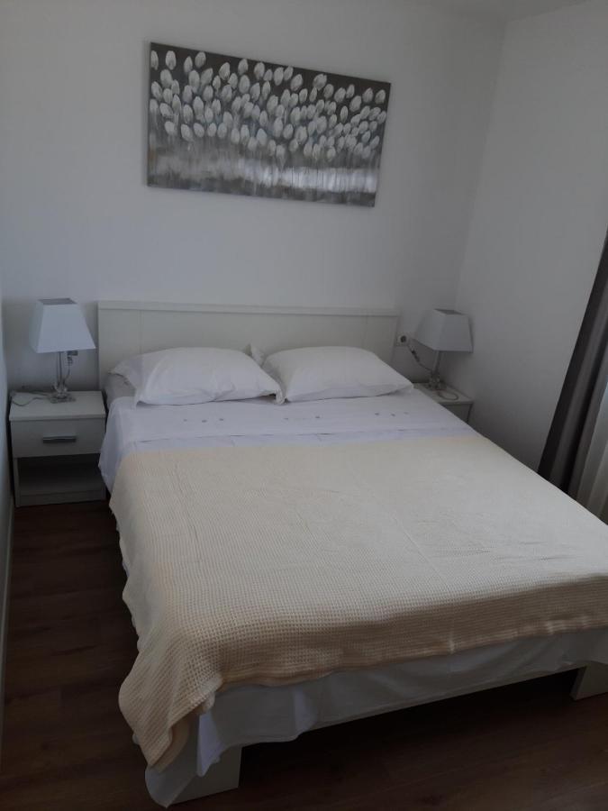 Gita Apartmani Čižići Eksteriør billede